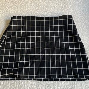 Loved this skirt but only worn once it didn’t fit :/